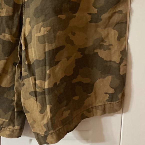 EUC Sonoma Shorts, 100% Cotton, Denim, Camo, Sz 33,33X9, Elastic waist, neutral‌ - Picture 9 of 12